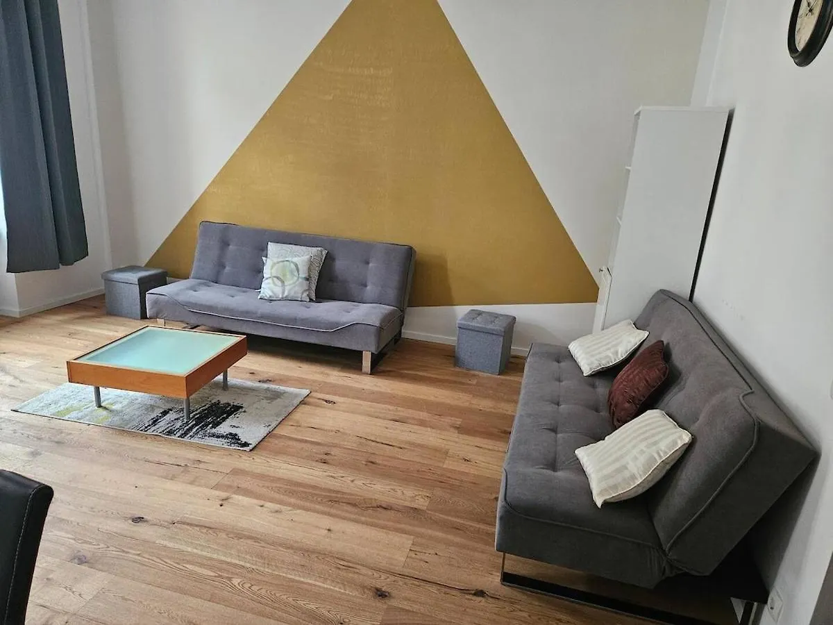 Appartement At Westbahnhof I Close To Shopping Street & Metro Wenen