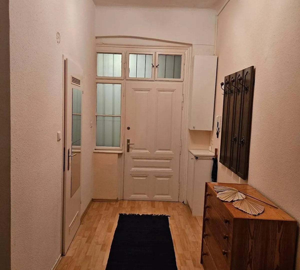 Apartment At Westbahnhof I Close To Shopping Street & Metro Vienna