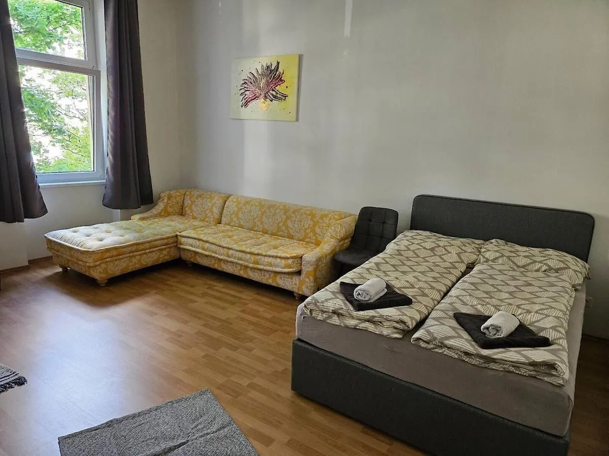 Apartment At Westbahnhof I Close To Shopping Street & Metro Vienna