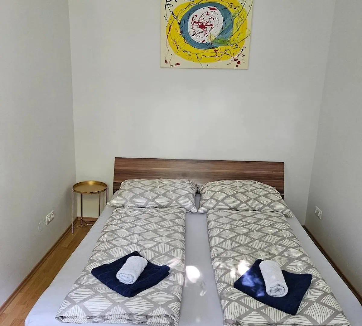 Apartment At Westbahnhof I Close To Shopping Street & Metro Vienna